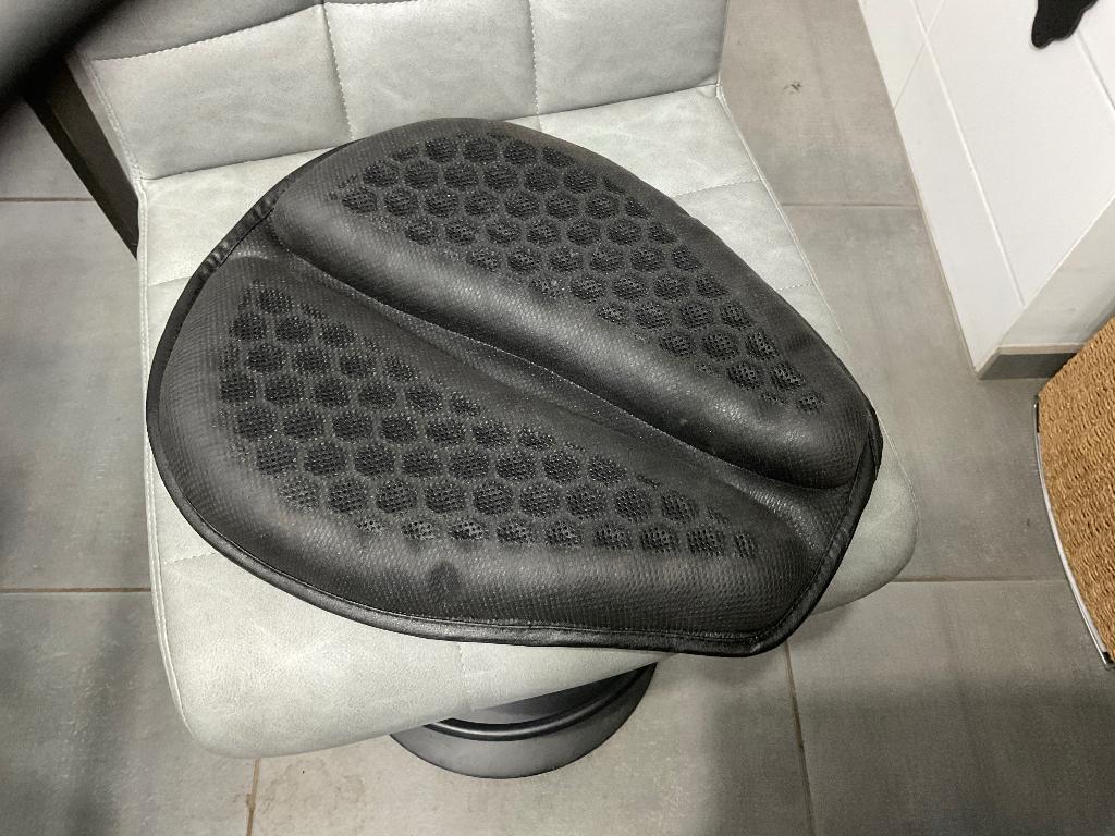 Selle moto, Enlèvement, Comme neuf