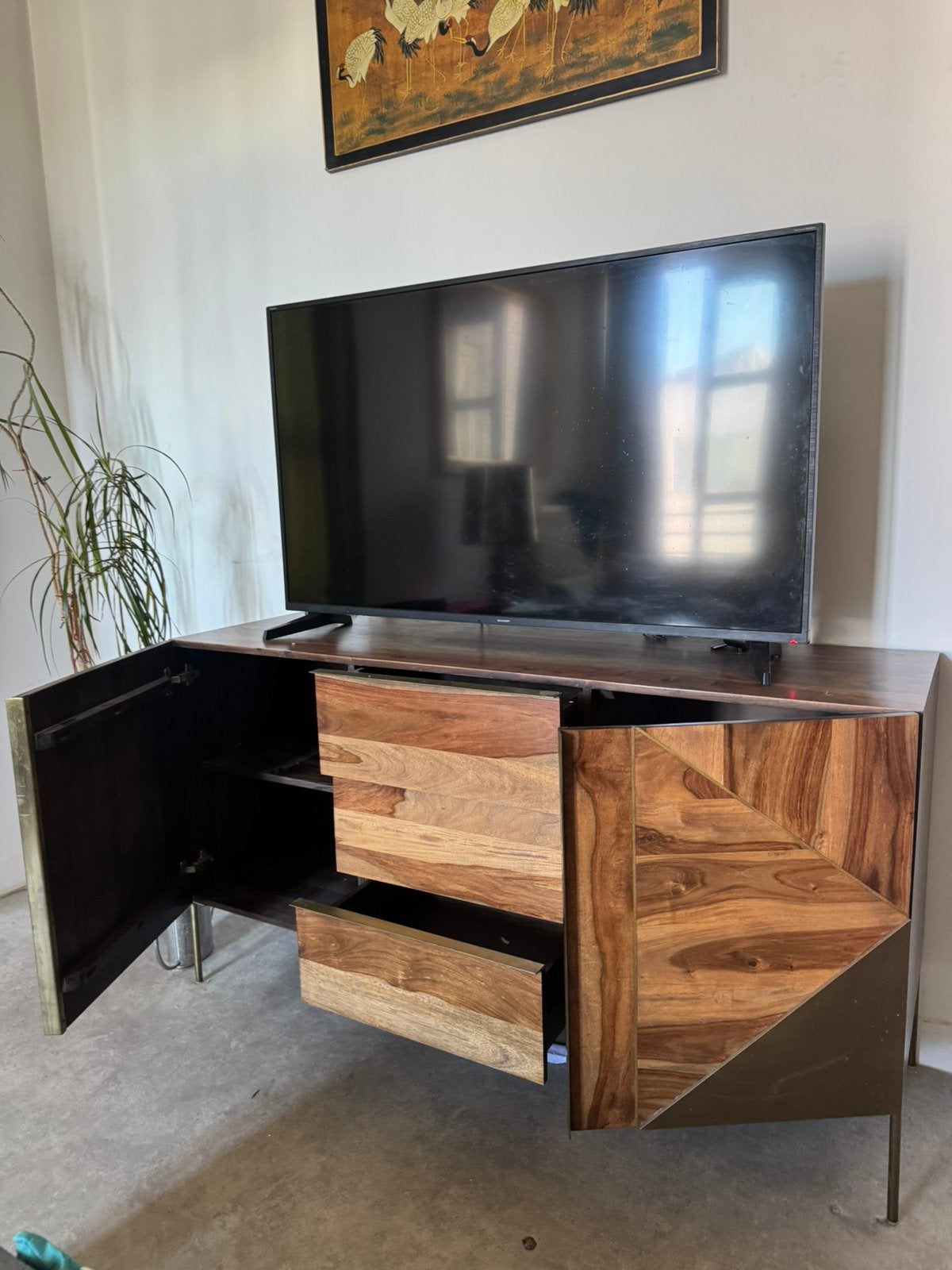 Meuble TV bois massif design chevrons, Enlèvement, Comme neuf