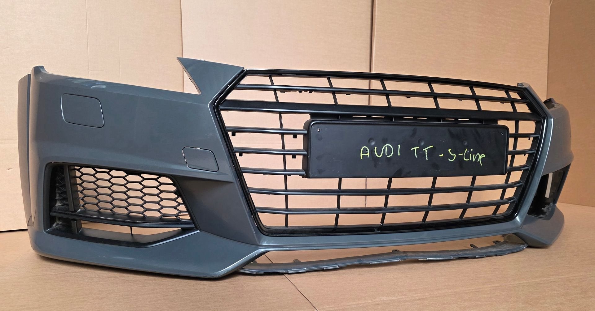Voorbumper Audi TT 8S TTS S-line Origineel bj.2014-2018 PDC, -, Origine de la pièce connue, Audi, Utilisé