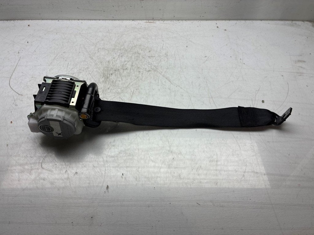 CEINTURE DE SECURITE ARRIERE DROITE Porsche Macan (95B), Dhr. J. Ham, Administratie@autoham.nl, Porsche, Utilisé
