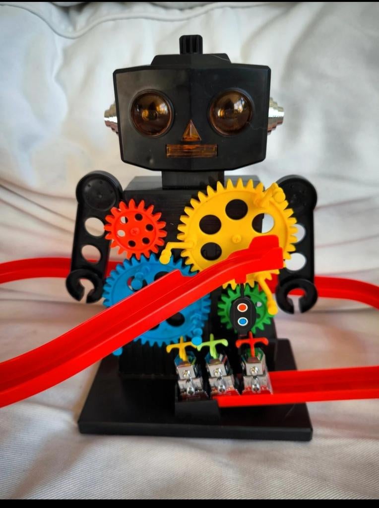 Ancien robot made in Taiwan circuit.. ce robot vient avec le, Enlèvement ou Envoi