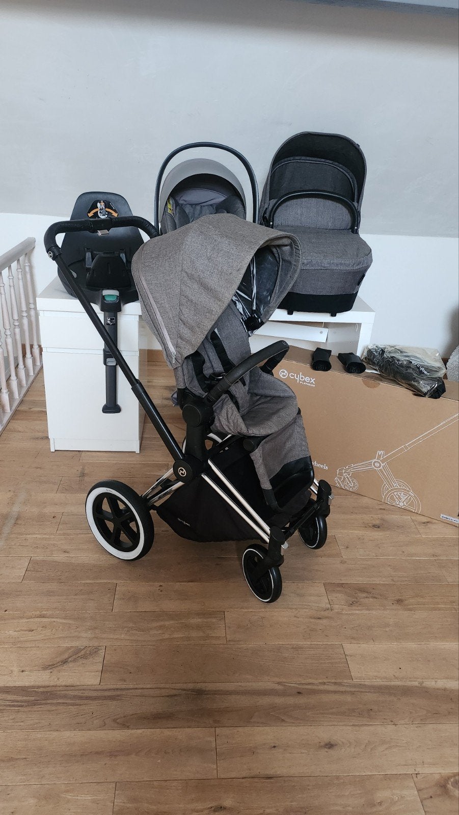 Poussette Cybex Priam Grey complète., Enfants & Bébés, Poussettes & Combinaisons, Enlèvement, Poussette