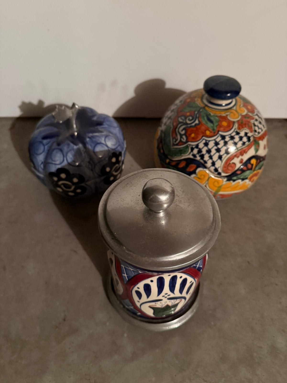 Lot de 3 pièces artisanales en céramique peintes à la main, Antiquités & Art, Enlèvement ou Envoi
