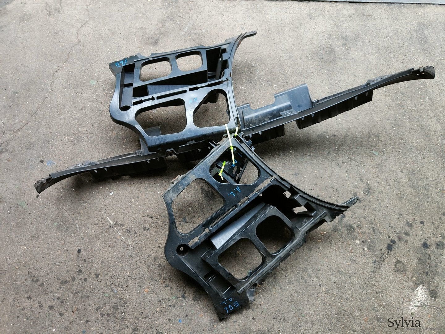 Achterbumper montageplaat set BMW  3 serie Touring E91, -, Utilisé, -, Enlèvement ou Envoi