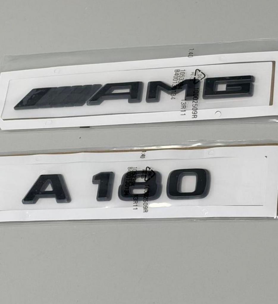 Emblème noirs brillants Mercedes Classe A W176 W177 A180 AMG, Enlèvement ou Envoi