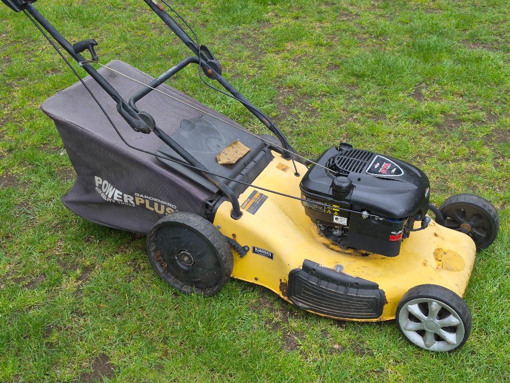 Grasmaaier briggs and stratton, Tuin en Terras, Grasmaaiers, Gebruikt, 50 cm of meer, Ophalen