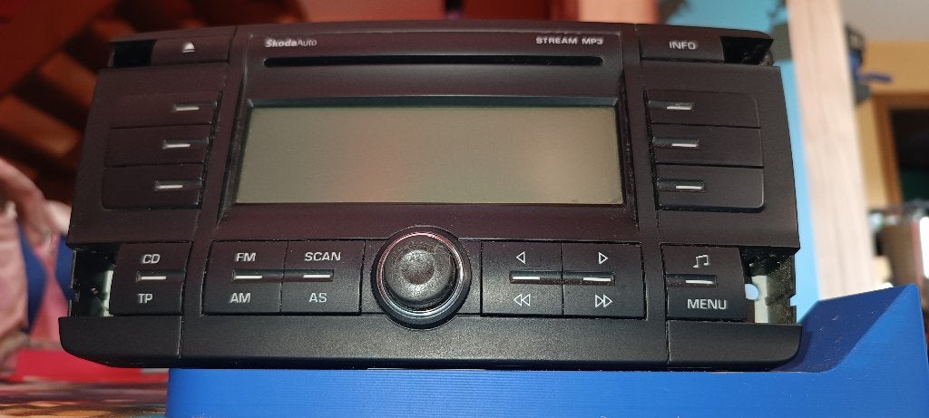 Autoradio d'origine Škoda Octavia 2 / Scout - ÉTAT NICKEL, Autos : Divers, Enlèvement ou Envoi, Comme neuf