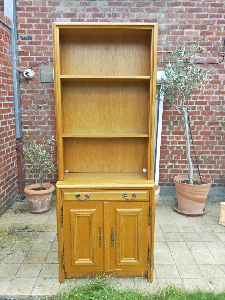 Bibliothèque vintage en chêne, Maison & Meubles, 25 à 50 cm, Avec porte(s), Utilisé, Chêne