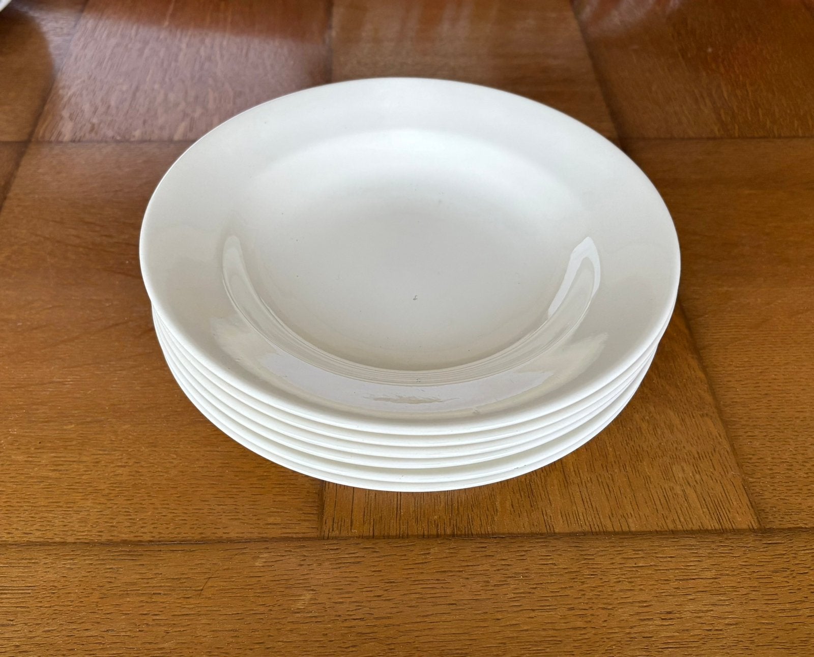 6 assiettes à soupe blanches, Enlèvement