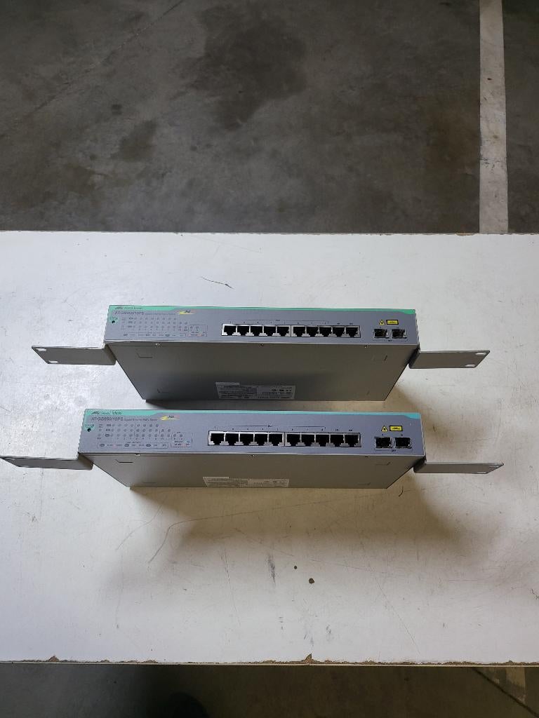Allied Telesis AT-GS950/10PS (2 stuks), Computers en Software, Netwerk switches, Ophalen of Verzenden, Gebruikt