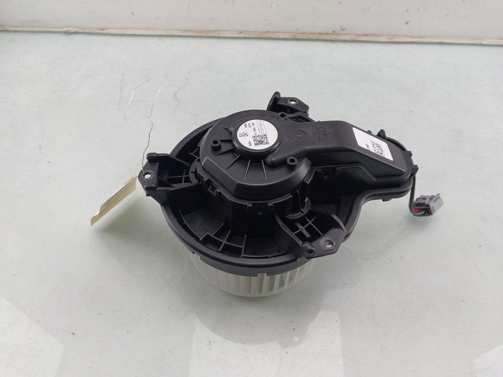 VENTILATEUR RADIATEUR MOTEUR Ford Focus 4 Wagon, Autos : Pièces & Accessoires, Utilisé, Ford