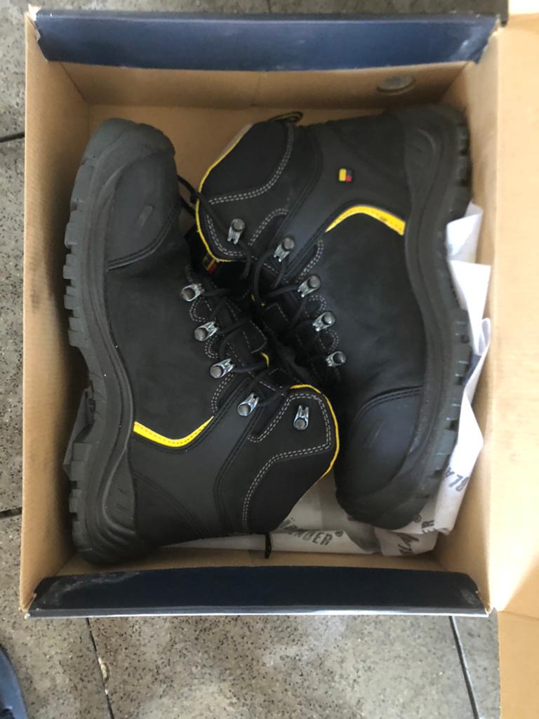 Chaussures de travail, Bricolage & Construction, Enlèvement ou Envoi, Comme neuf