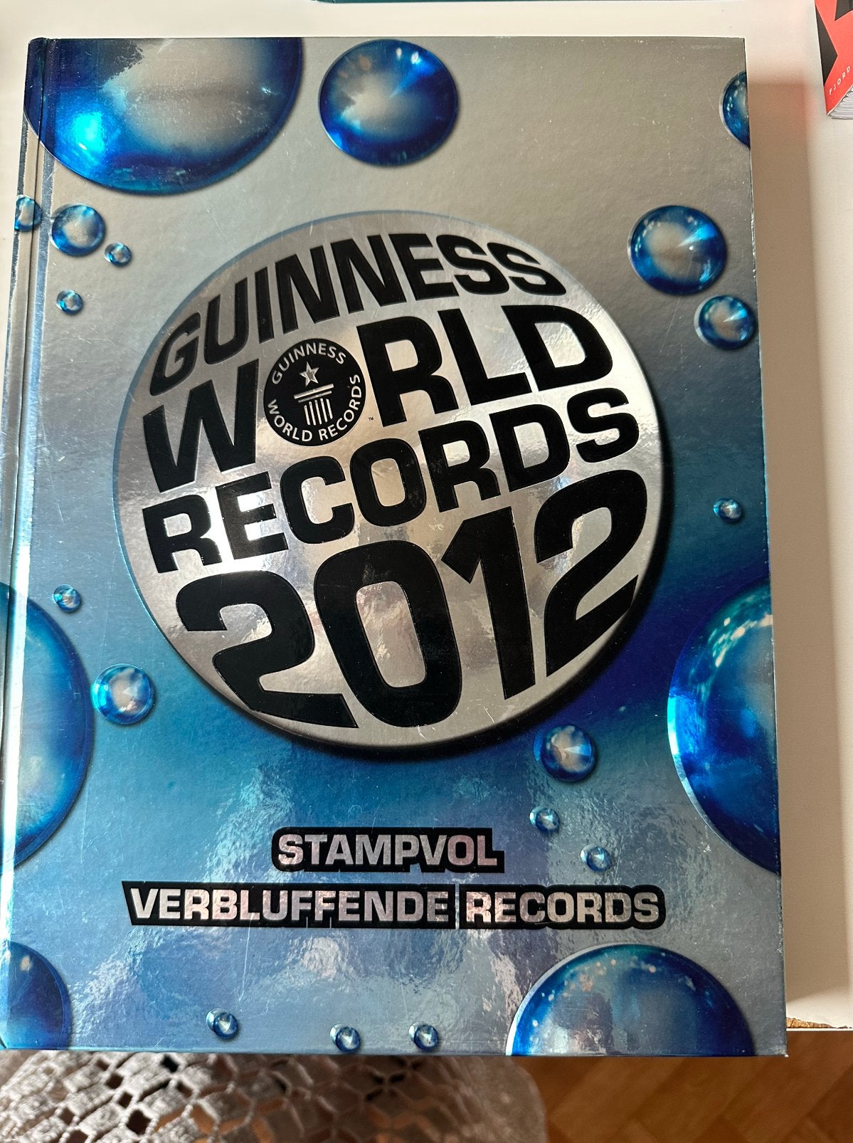 Guinness world record 2012, Livres, Encyclopédies, Enlèvement ou Envoi, Comme neuf