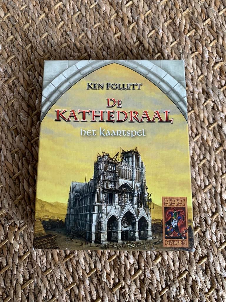 De kathedraal - het kaartspel, Hobby en Vrije tijd, Ophalen, Zo goed als nieuw