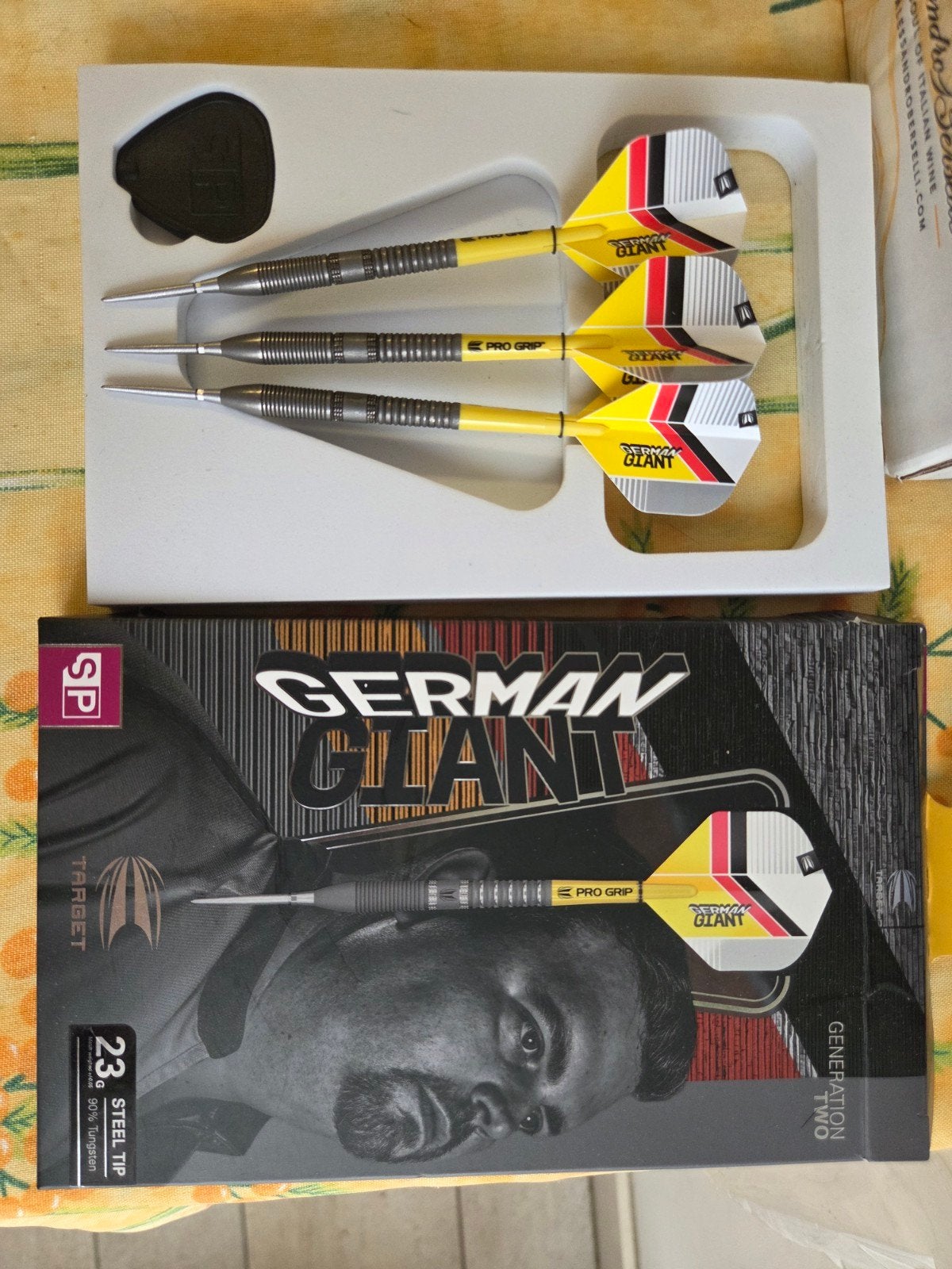 TE KOOP DARTS PIJLEN GABRIEL CLEMENS 23GR, Ophalen of Verzenden, Zo goed als nieuw, Pijlen