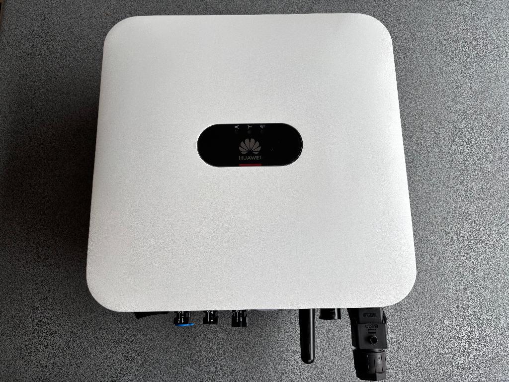 HUAWEI Hybride Omvormer, Ophalen, Zo goed als nieuw