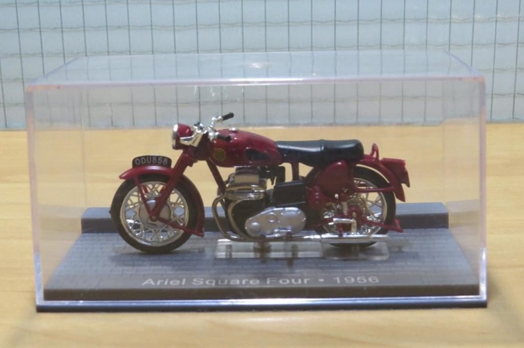Ariel Square four 1:24, Hobby & Loisirs créatifs, Voitures miniatures | 1:24, Enlèvement ou Envoi, Neuf, Moteur, Autres marques