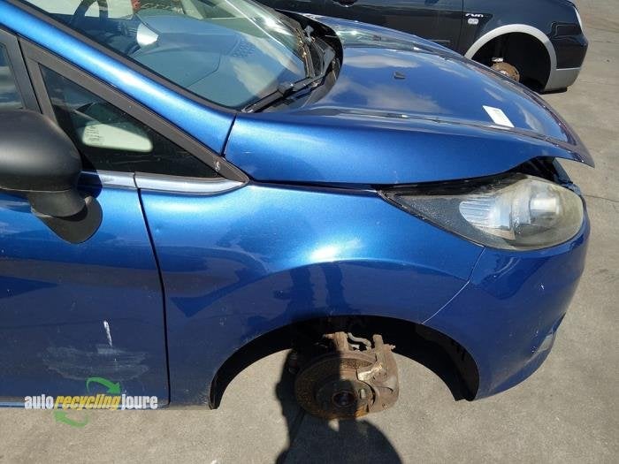 Aile avant droite d'un Ford Fiesta, -, -, 3 mois de garantie, -