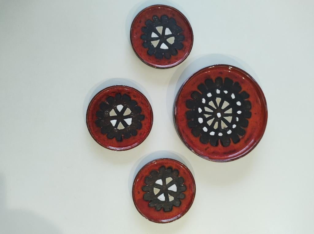 Perignem - assiettes en céramique - sous-verres - vintage, Enlèvement ou Envoi, Utilisé
