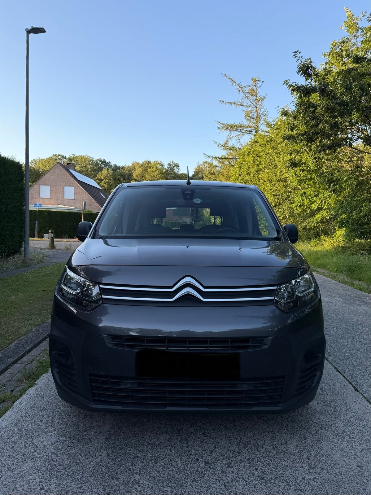 Citroën Berlingo 2019 avec 93 000 km, Argent ou Gris, Achat, Euro 6, Boîte manuelle