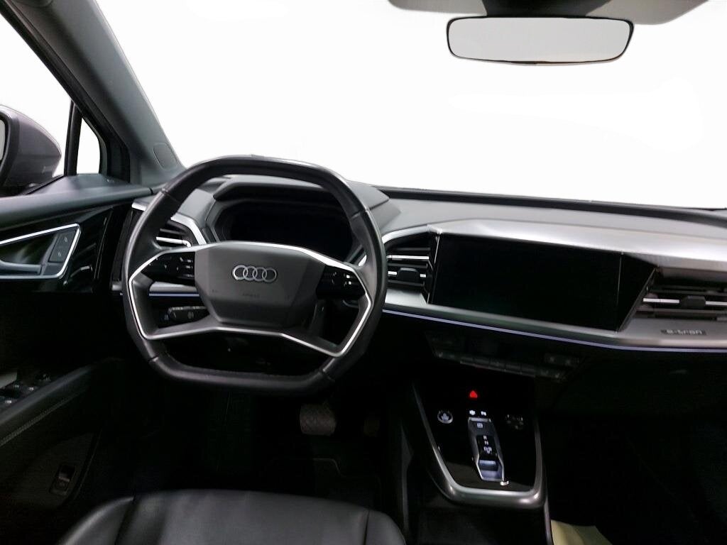 Audi Q4 e-tron 204pk - S-LINE - PACK BUSINESS - TREKHAAK, Autos, Audi, 0 kg, https://public.car-pass.be/vhr/44c1c0aa-8c94-46f4-8d88-48d6fe6c9516