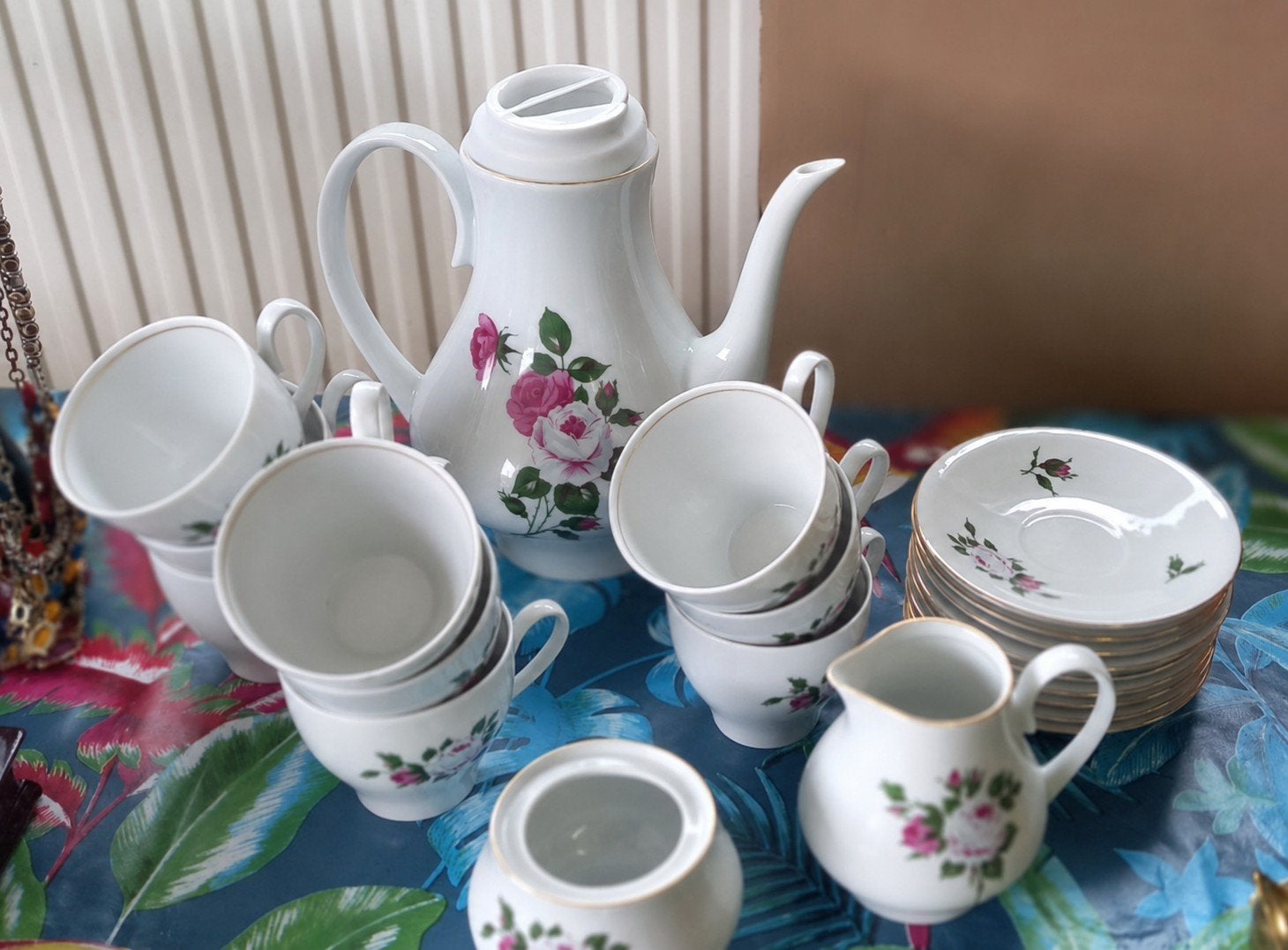 Kahla porseleinen koffie-/theeservies met rozen, Ophalen, Porselein