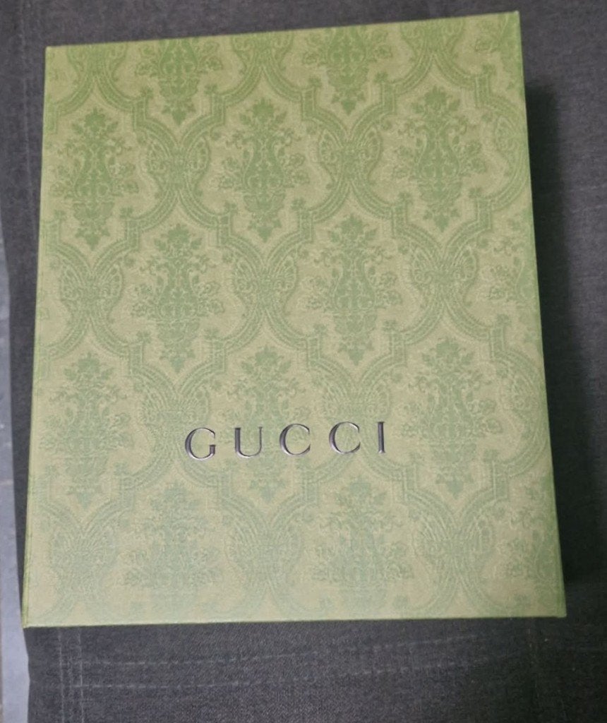 Boîte Gucci vide + étiquettes, Enlèvement ou Envoi, Comme neuf