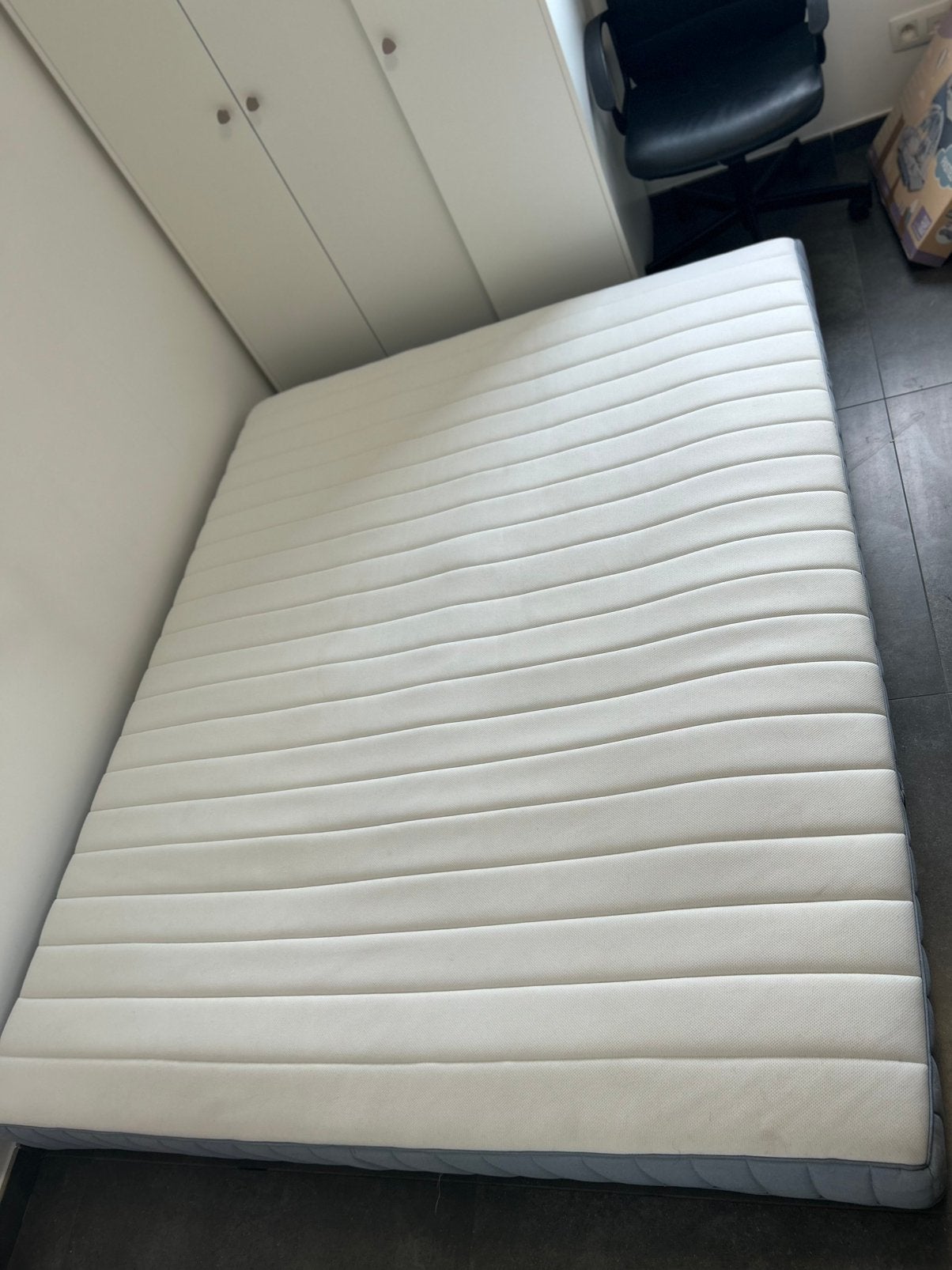 ️ Matelas IKEA VALEVÅG 160  200 cm – Très bon état, Ophalen, Tweepersoons, Zo goed als nieuw, Matras