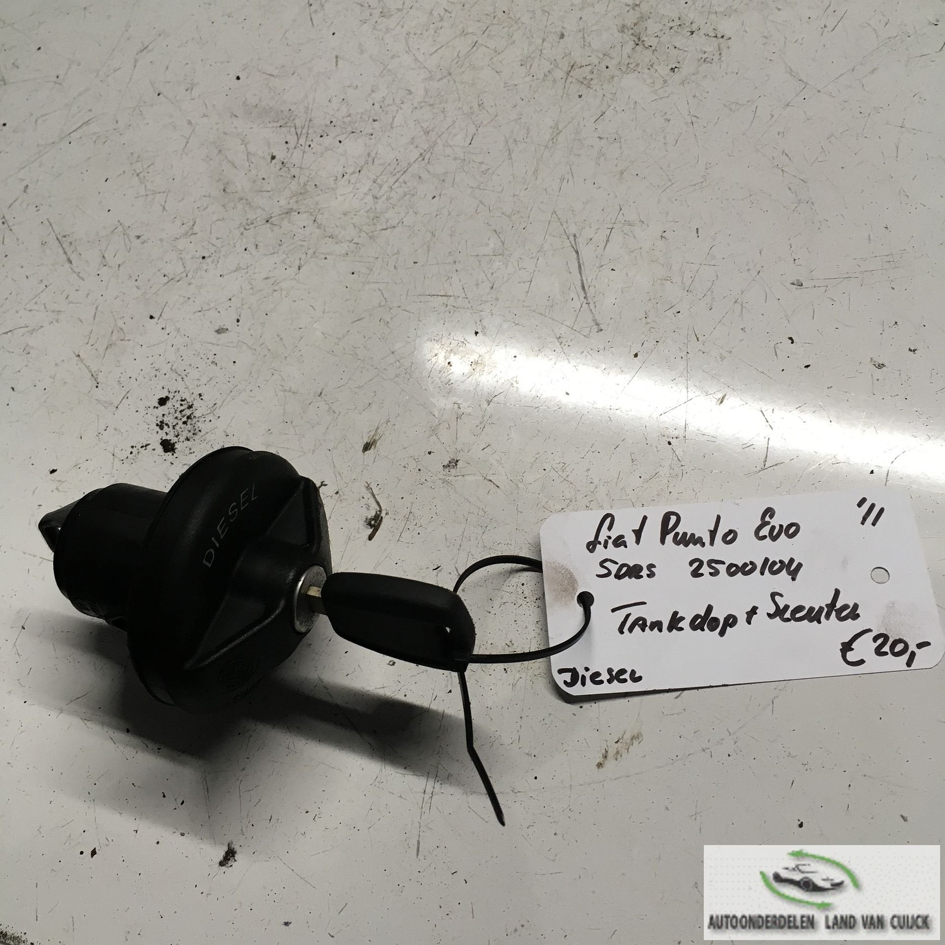 Fiat Punto Evo 5drs  1.3 Diesel 2011 2500104 Tankdop met sle, Gebruikt, -, -, Ophalen of Verzenden