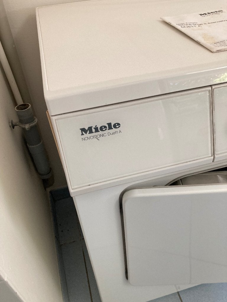 Séchoir a évacuation extérieure de marque Miele, 4 à 6 kg, Chargeur frontal, Enlèvement, Utilisé