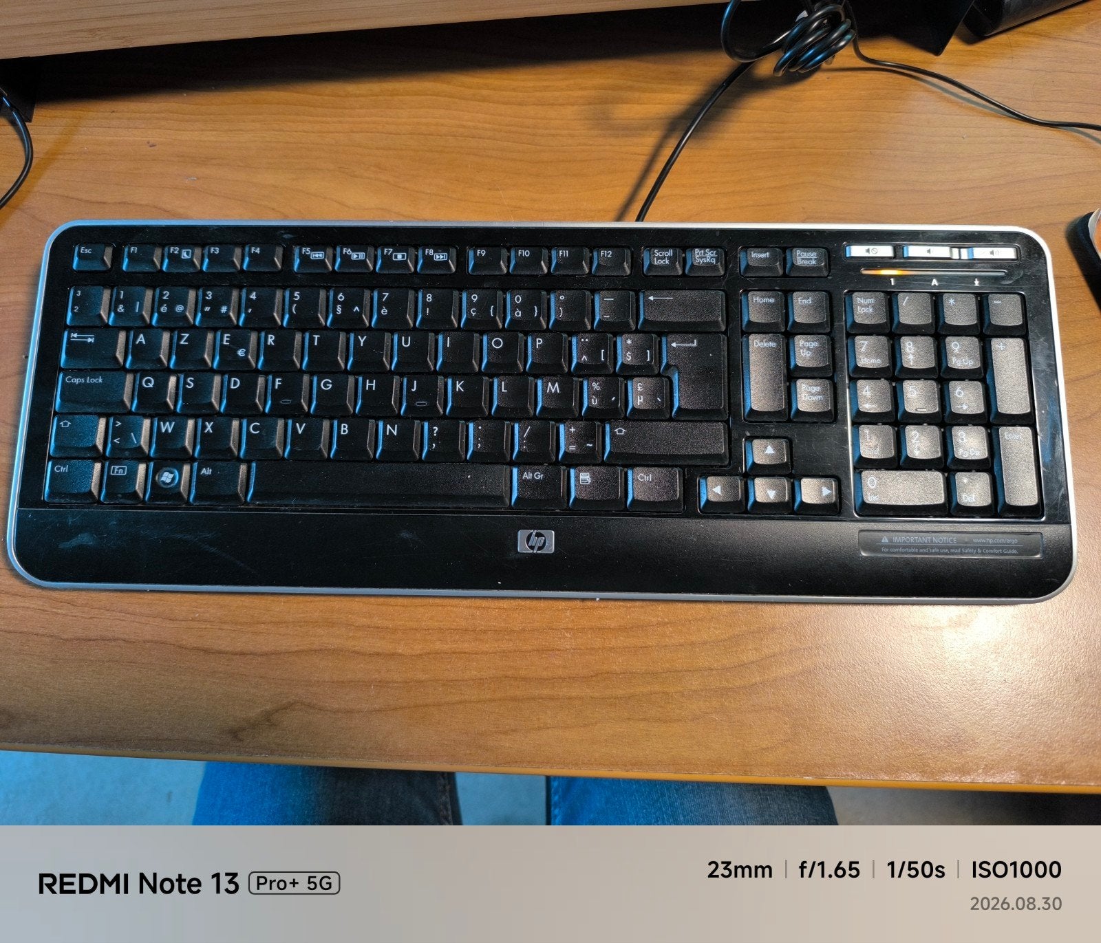 Betrouwbaar HP USB Toetsenbord (AZERTY), Ophalen, Ergonomisch, Azerty, Zo goed als nieuw