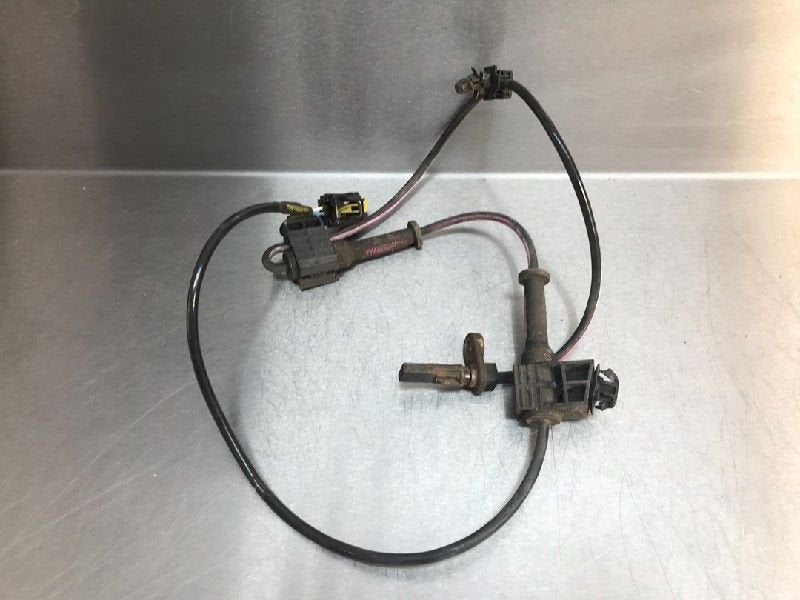CAPTEUR ABS ABS Mazda 3 (BM / BN) (|2815AKF072|), Dhr. M. Roggen, Mazda, Stadsweg 37 37
9917 PV  WIRDUM GR., NL, Utilisé
