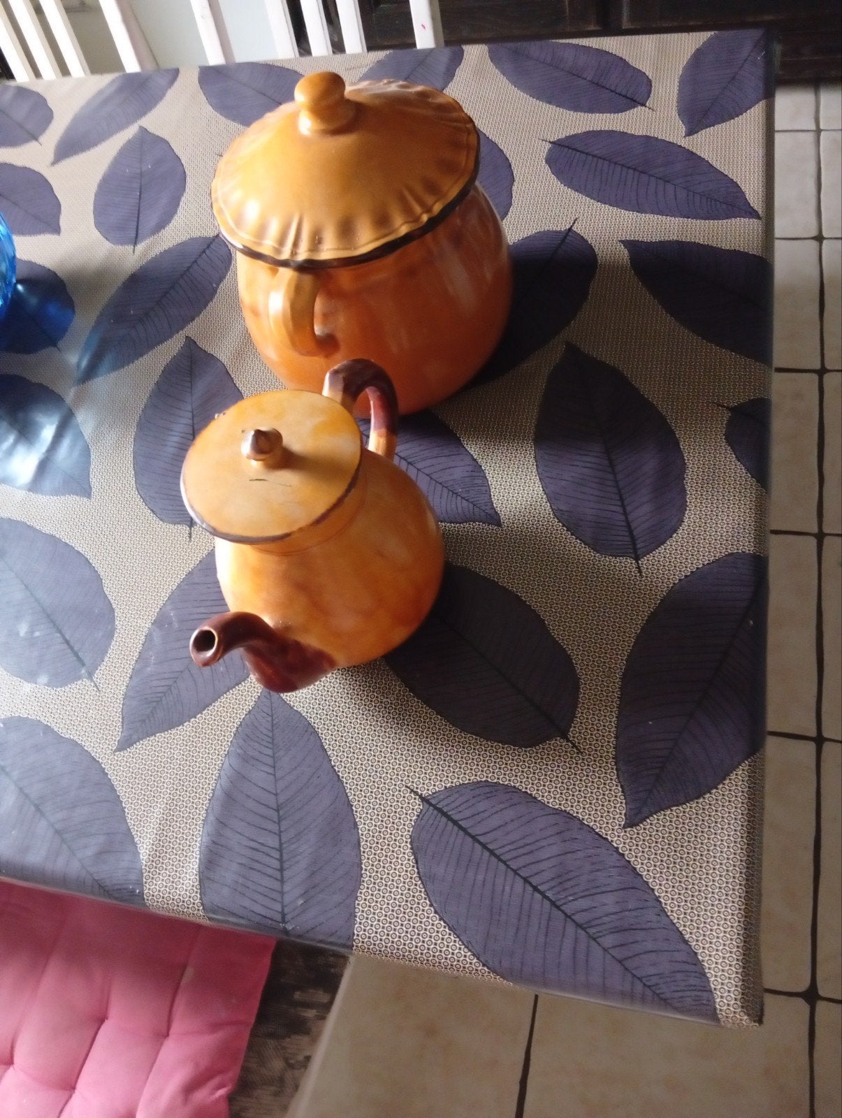 lot d'une soupière et d'une théière, Enlèvement