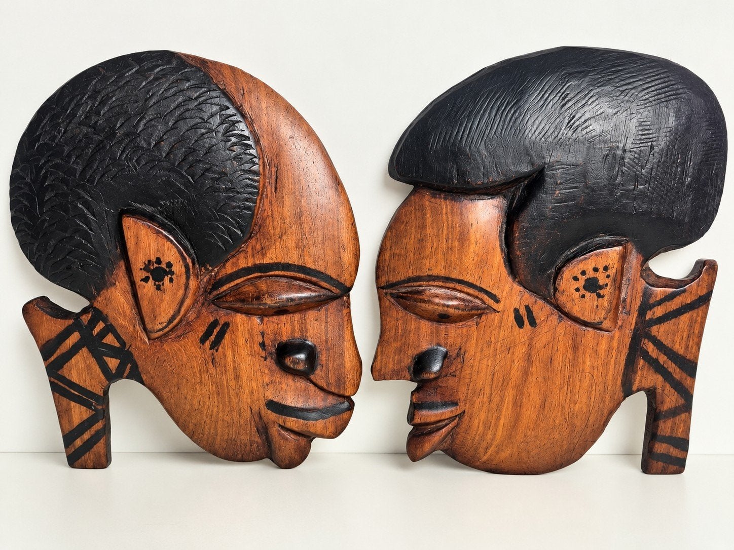 Set van 2 Afrikaanse houten maskers – Handgesneden decoratie, Bois, Enlèvement ou Envoi, Brun, Décoration murale