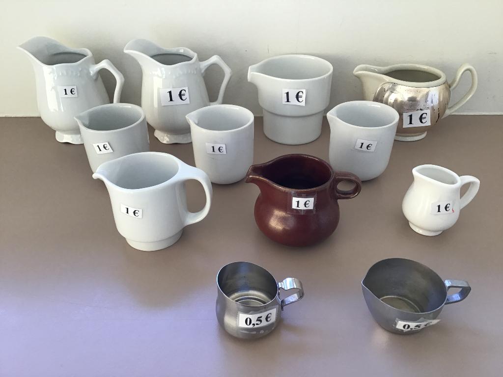 20 petits pots à lait, Enlèvement ou Envoi, Comme neuf