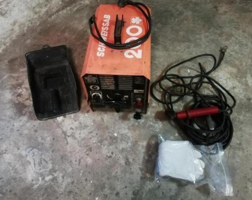 professionele laspost te koop, Doe-het-zelf en Bouw, Ophalen, 150 tot 250 ampère, Elektroden