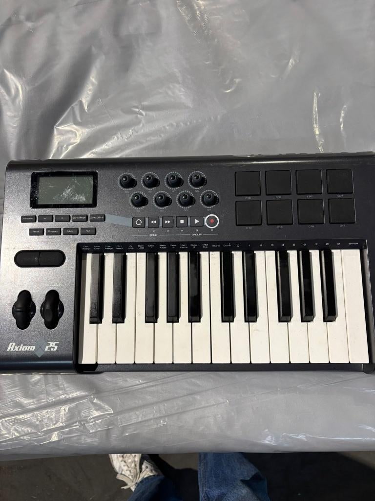 Axiom 25 Keyboard, Enlèvement, Utilisé