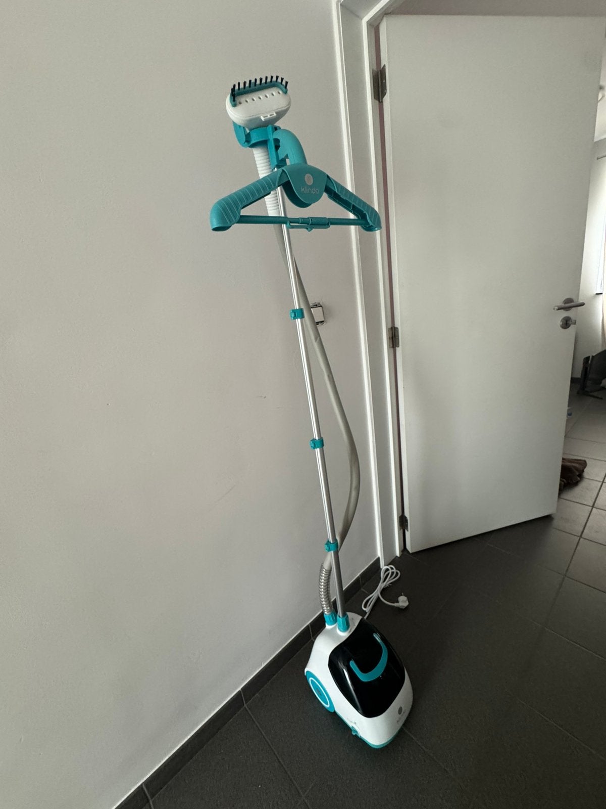 Klindo kledingstomer, Elektronische apparatuur, Stoomapparaten, Ophalen, Zo goed als nieuw, Kledingstomer
