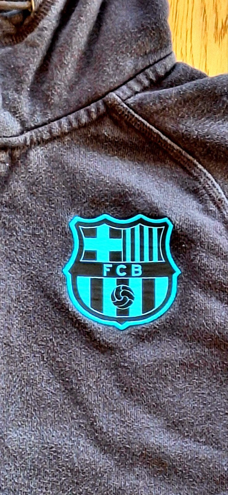 Sweat FC Barcelone, Enfants & Bébés, Enlèvement, Comme neuf, FC Barcelone, Pull ou Veste