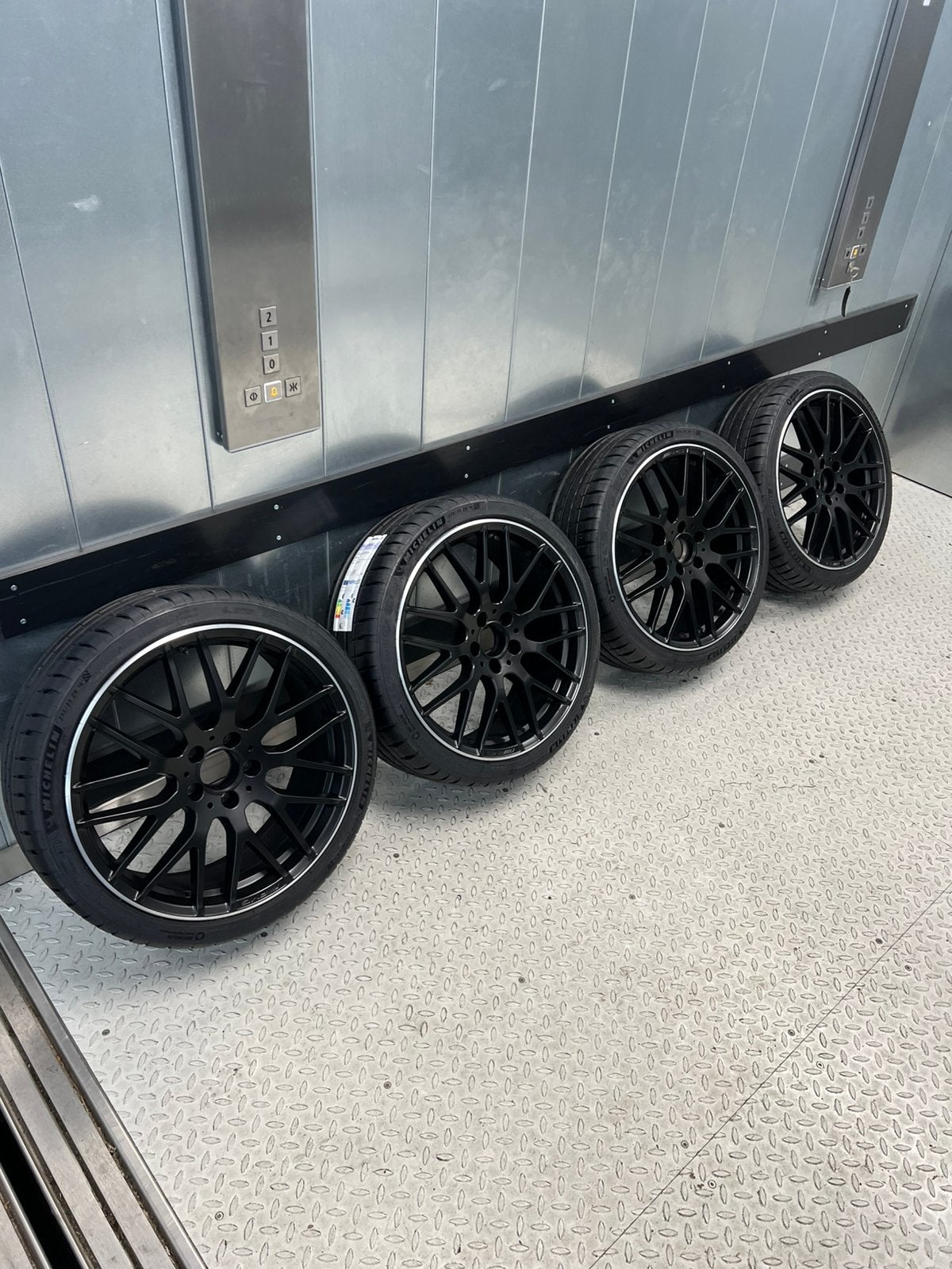 Mercedes CLA 45 AMG 19” Velgen + Michelin Pilot Sport 4S, Auto-onderdelen, Nieuw, 235 mm, Band(en), Zomerbanden