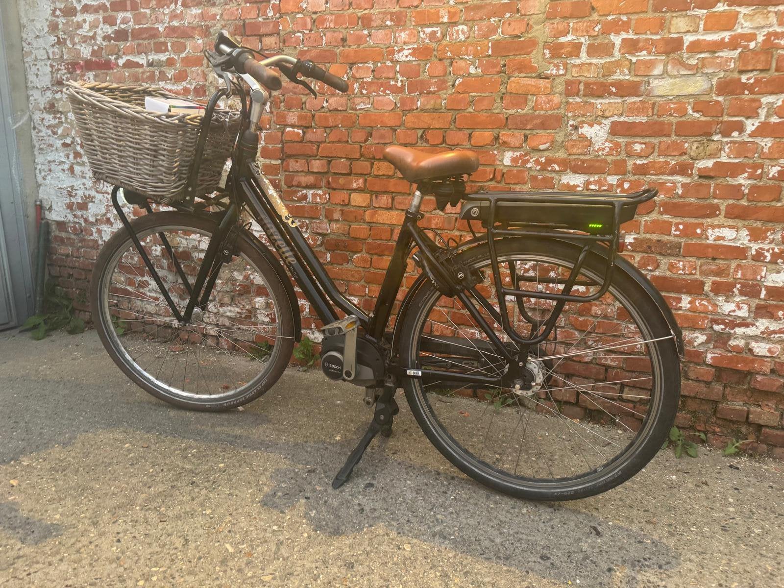 VÉLO ÉLECTRIQUE GAZELLE AVEC MOTEUR CENTRAL BOSCH, Enlèvement, Comme neuf, Gazelle