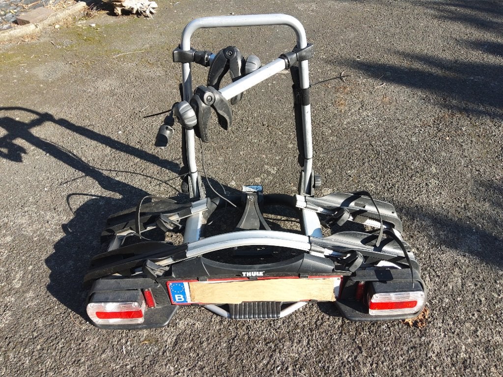 Thule fietsenrek met frame, Ophalen, 2 fietsen, Gebruikt, Trekhaakdrager