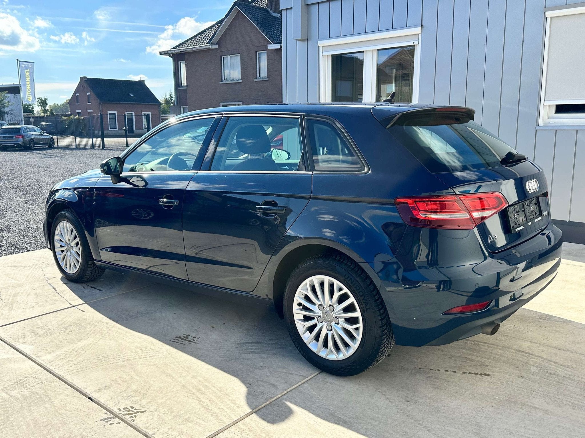 Audi A3 A3 Sportback 30 TFSI S tronic * 12M Garantie * A, Auto's, Automaat, Stof, Gebruikt, Blauw