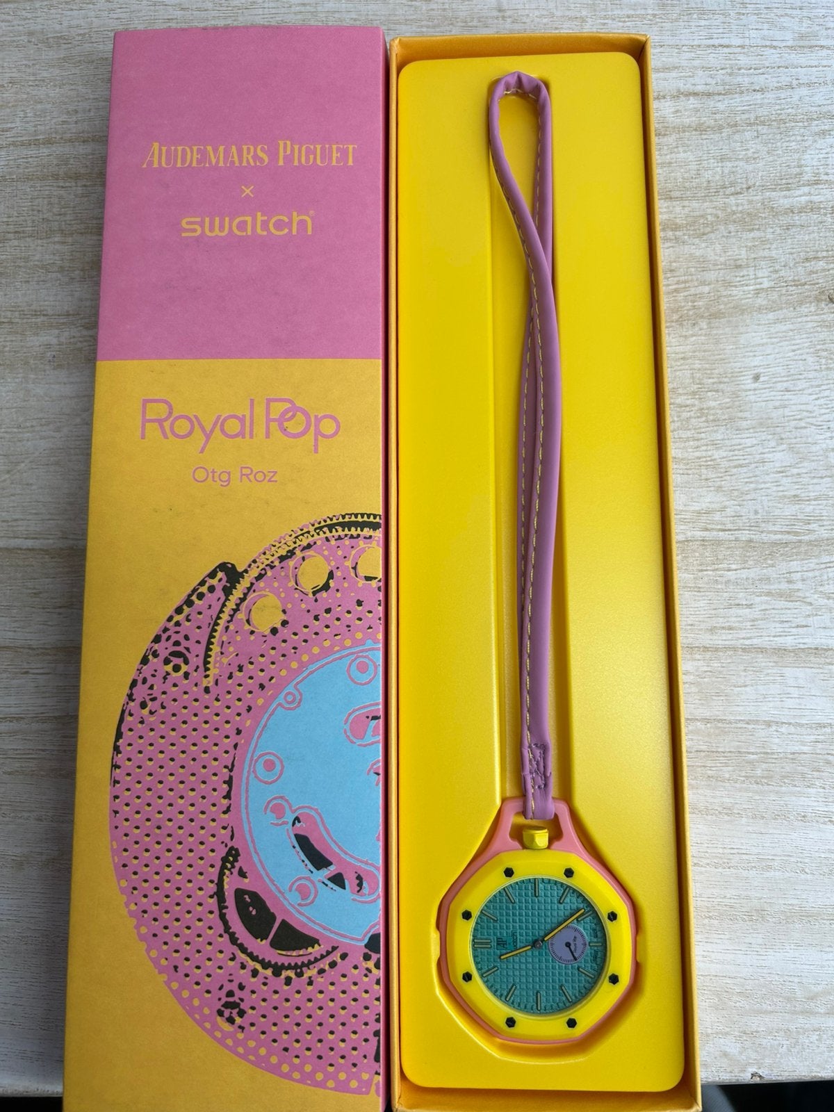 Royal Pop, Bijoux, Sacs & Beauté, Montres | Enfants, Enlèvement ou Envoi, Comme neuf