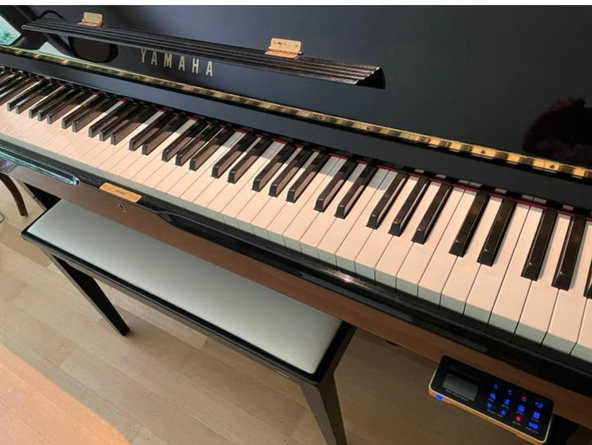 Piano Yamaha UX3 - Avec option "Silent" - Accordé, Enlèvement, Piano