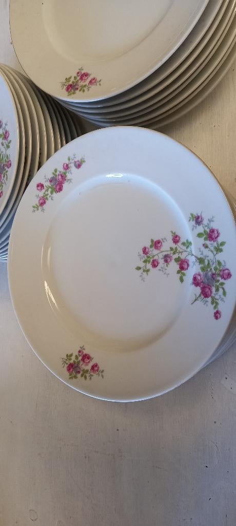 29 platte borden van colditz, Ophalen, Zo goed als nieuw, Porselein, Bord(en)