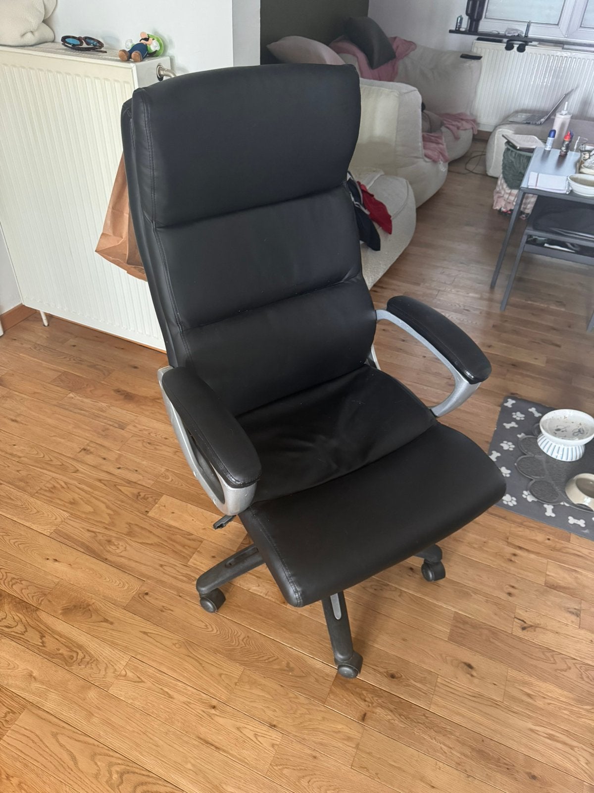 Chaise / Fauteuil de bureau ergonomique en similicuir noir, Maison & Meubles, Chaises de bureau, Enlèvement, Ergonomique, Comme neuf