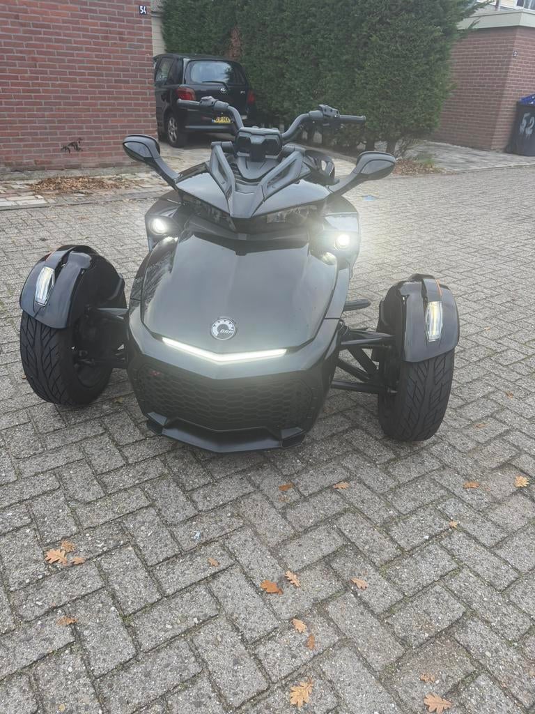 Can am spyder 2023 met 9700km helemaal netjes, Motoren