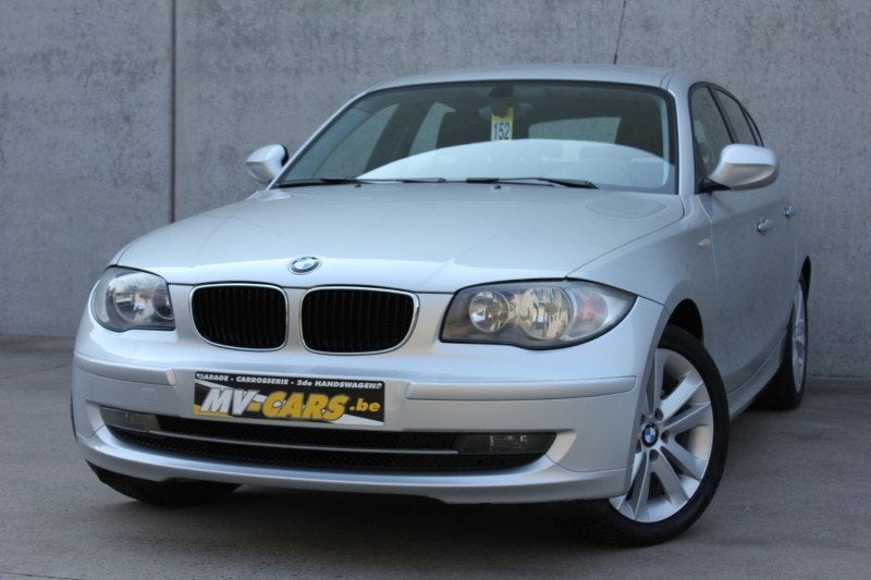 BMW 116i/5-deur, 90 kW, Euro 5, 1995 cc, Zwart