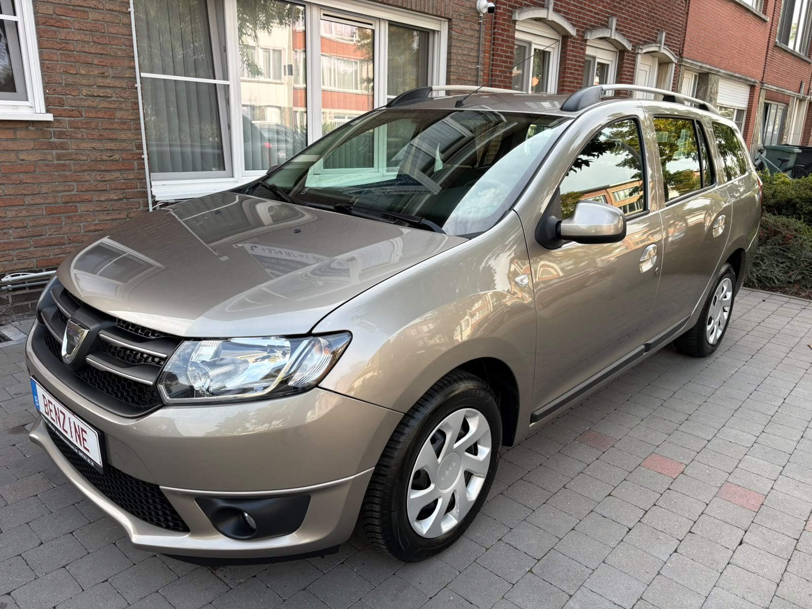 Dacia Logan MCV 0,9Tce! Topstaat* Airco*Navi* Garantie!, Auto's, Voorwielaandrijving, Stof, Zwart, 5 deurs